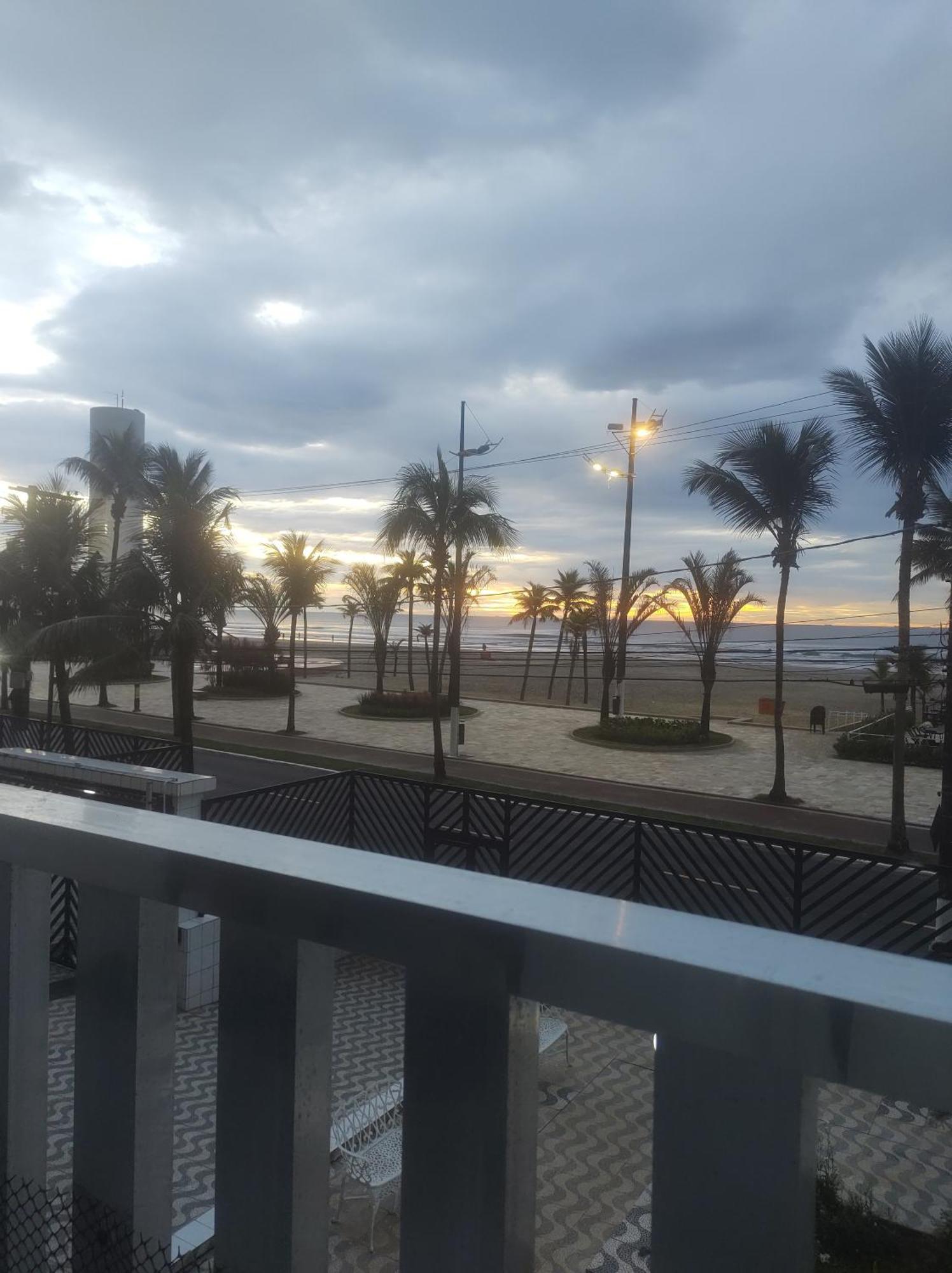 Apartamento vista mar Praia Grande (Santos) Exterior foto