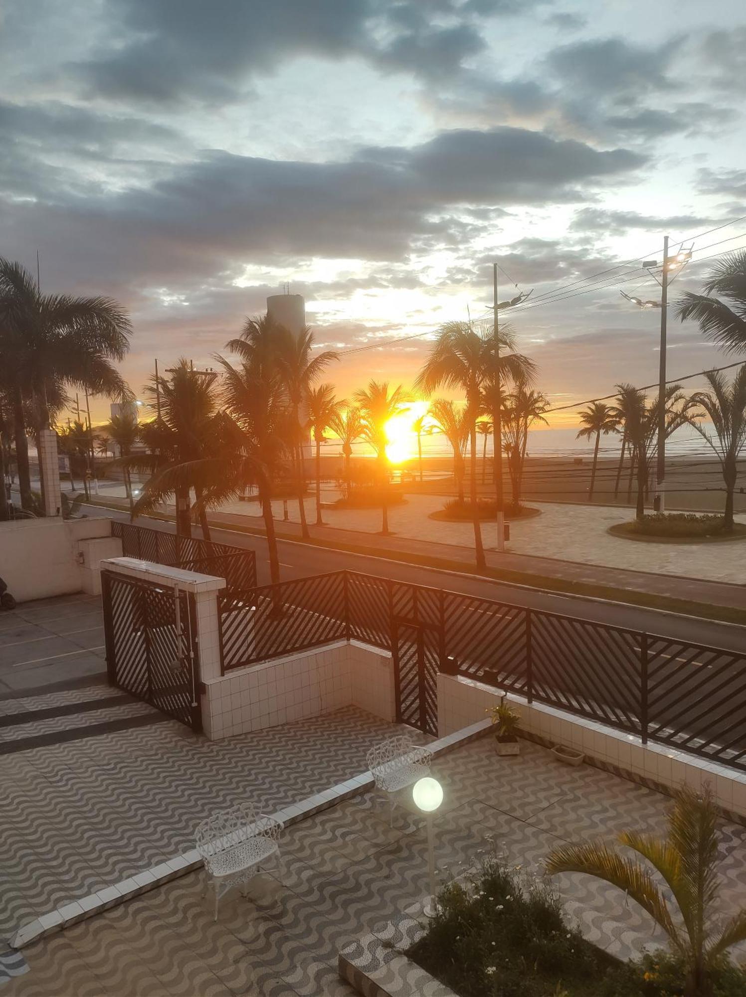 Apartamento vista mar Praia Grande (Santos) Exterior foto